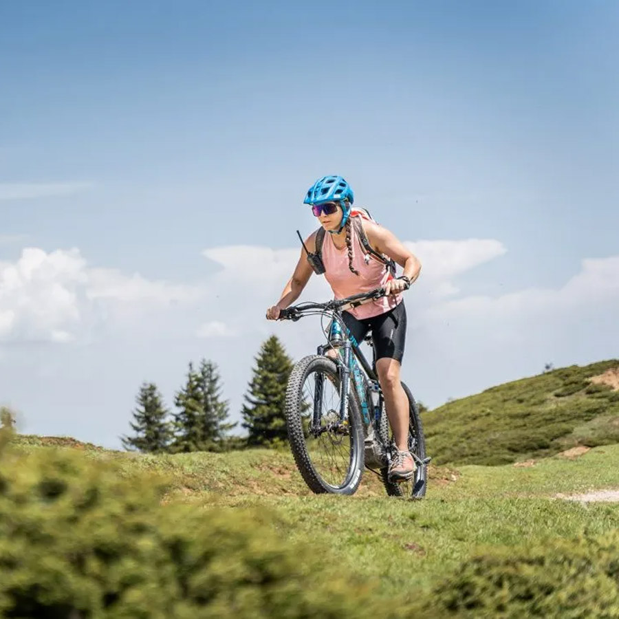 Истражувај ги неверојатните пејзажи со E-bike