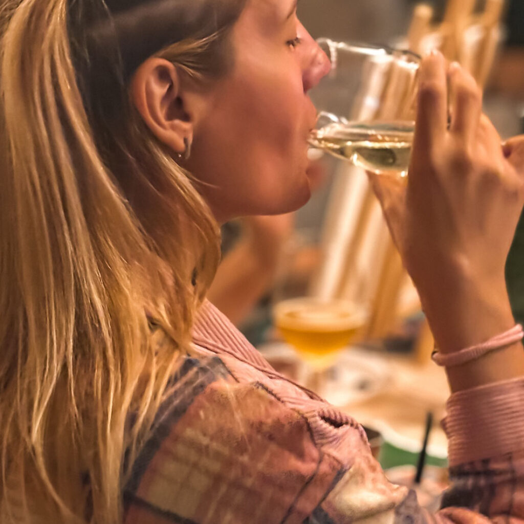 Bubble Brush сликање и вино