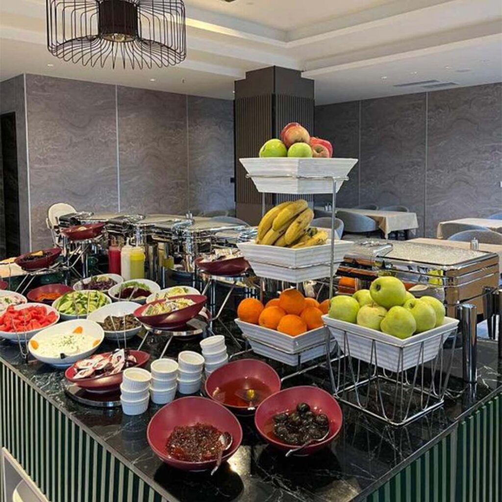 Вклучен појадок, ноќевање и SPA