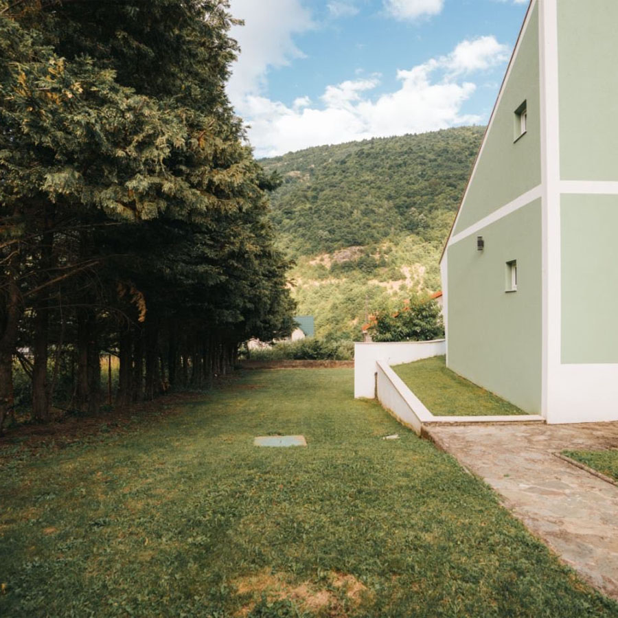 Зелен рај во дворот на Dolce