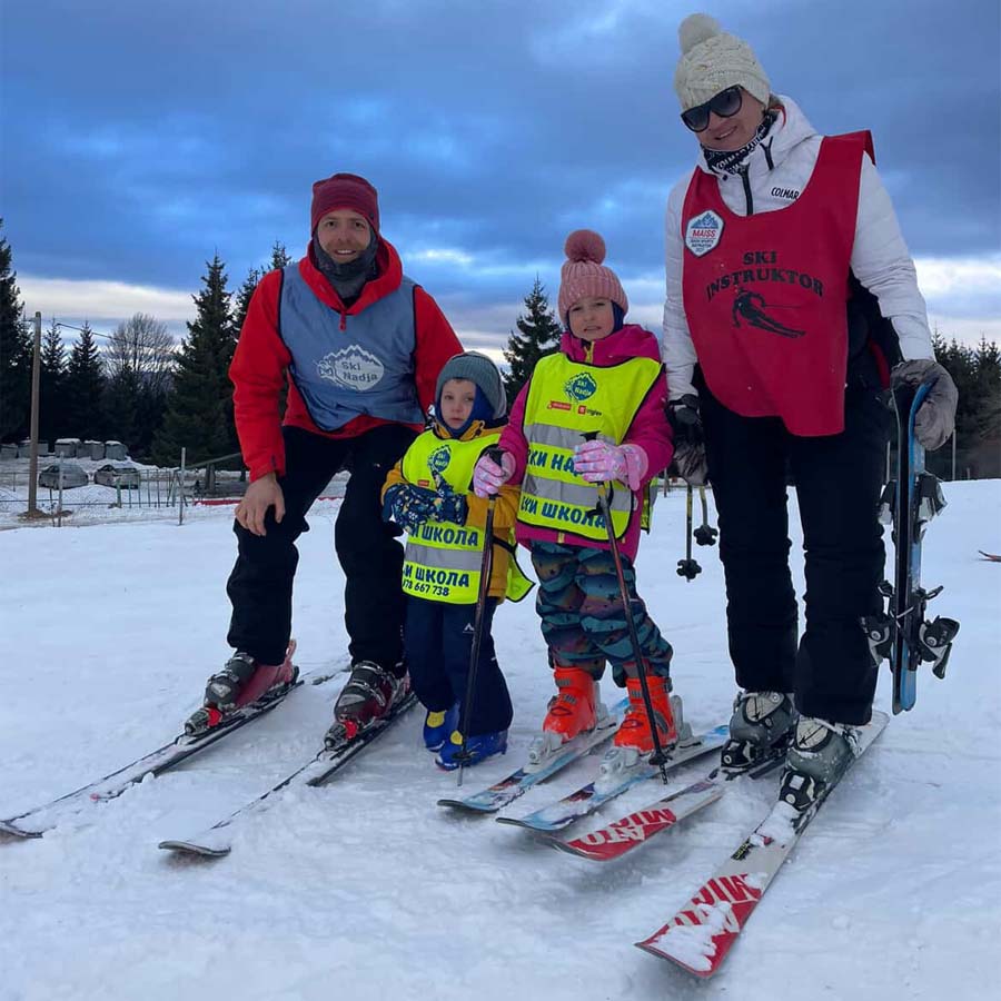 Ски школа за деца и возрасни