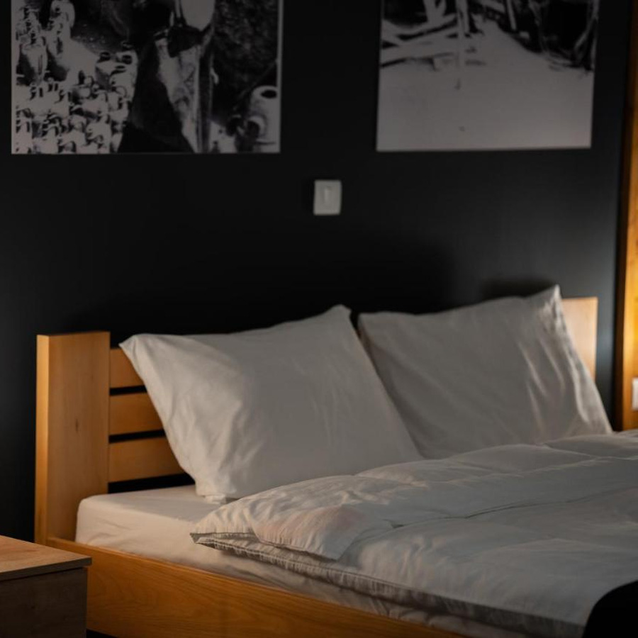 Удобен брачен кревет за совршен одмор