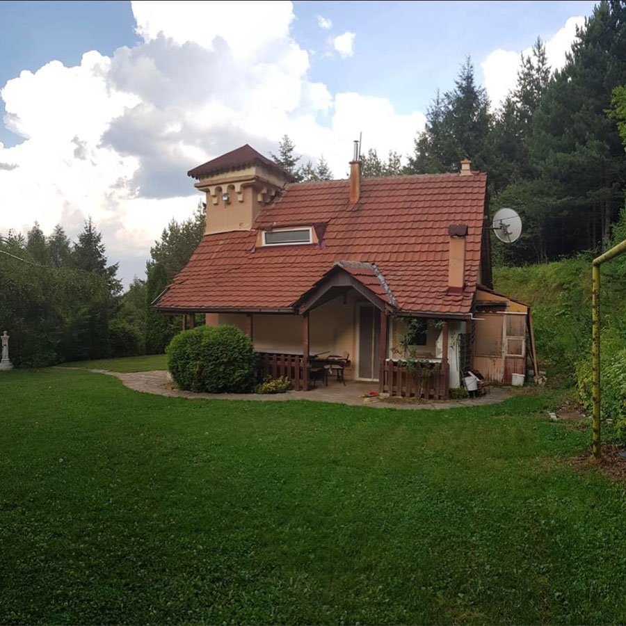 Совршена викендица за планинско доживување