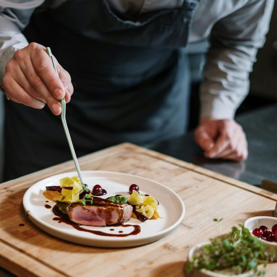 Вкусен традиционален оброк во природа