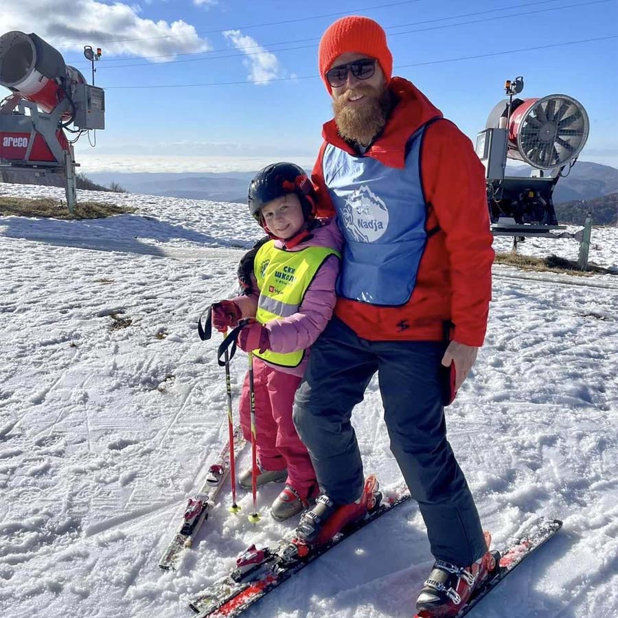 Професионален ски инструктор