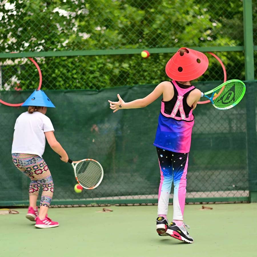 Почетнички тенис во ATK Premium Club.