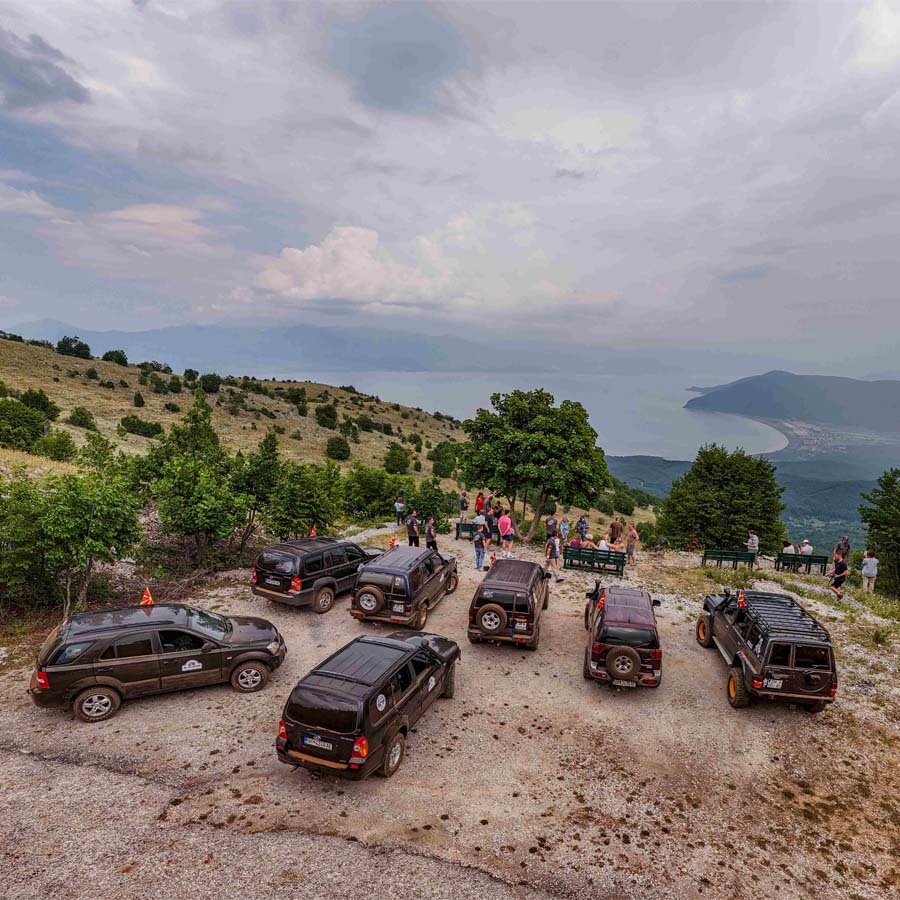 Панорамска точка над езерото Охрид