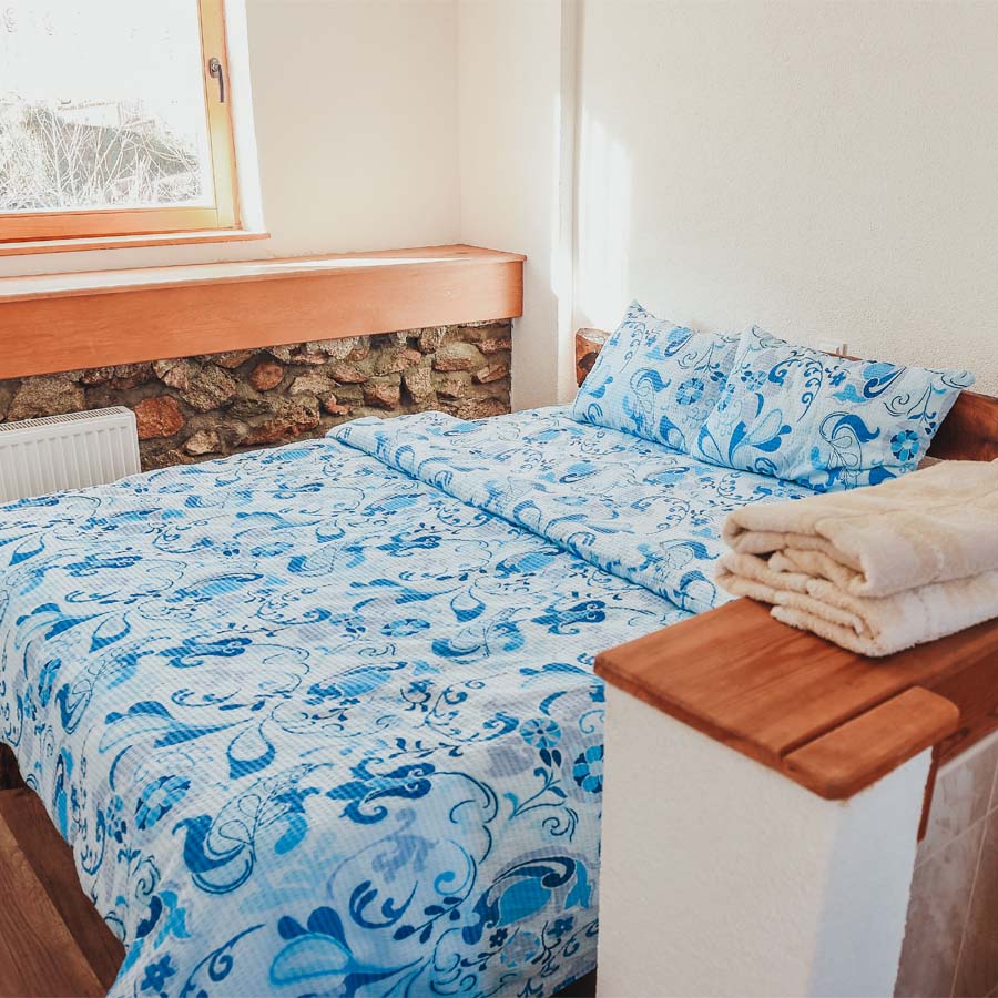 Мирен престој во камена вила.