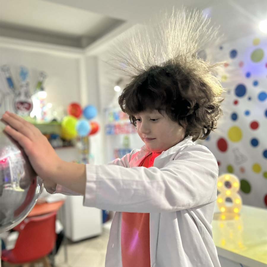 Подари знаење преку игра