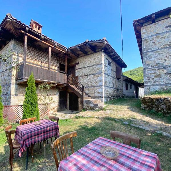 nokjevanje-cottage-modrich-struga