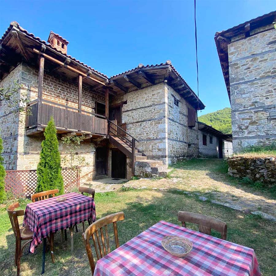Автентична куќа во планина