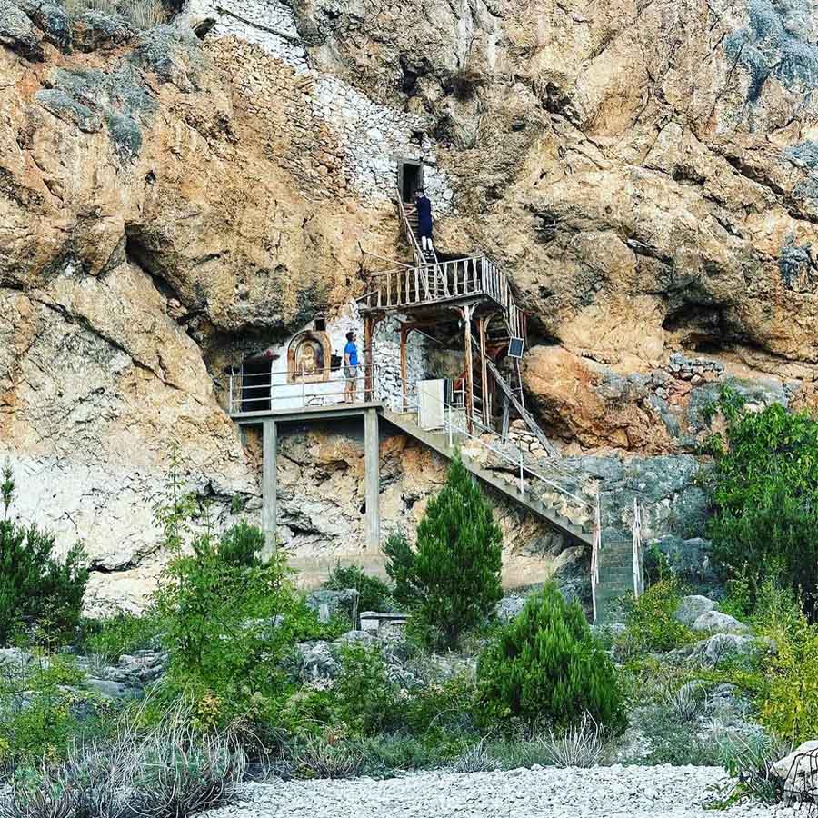 Еднодневно премиум патување низ Македонија.